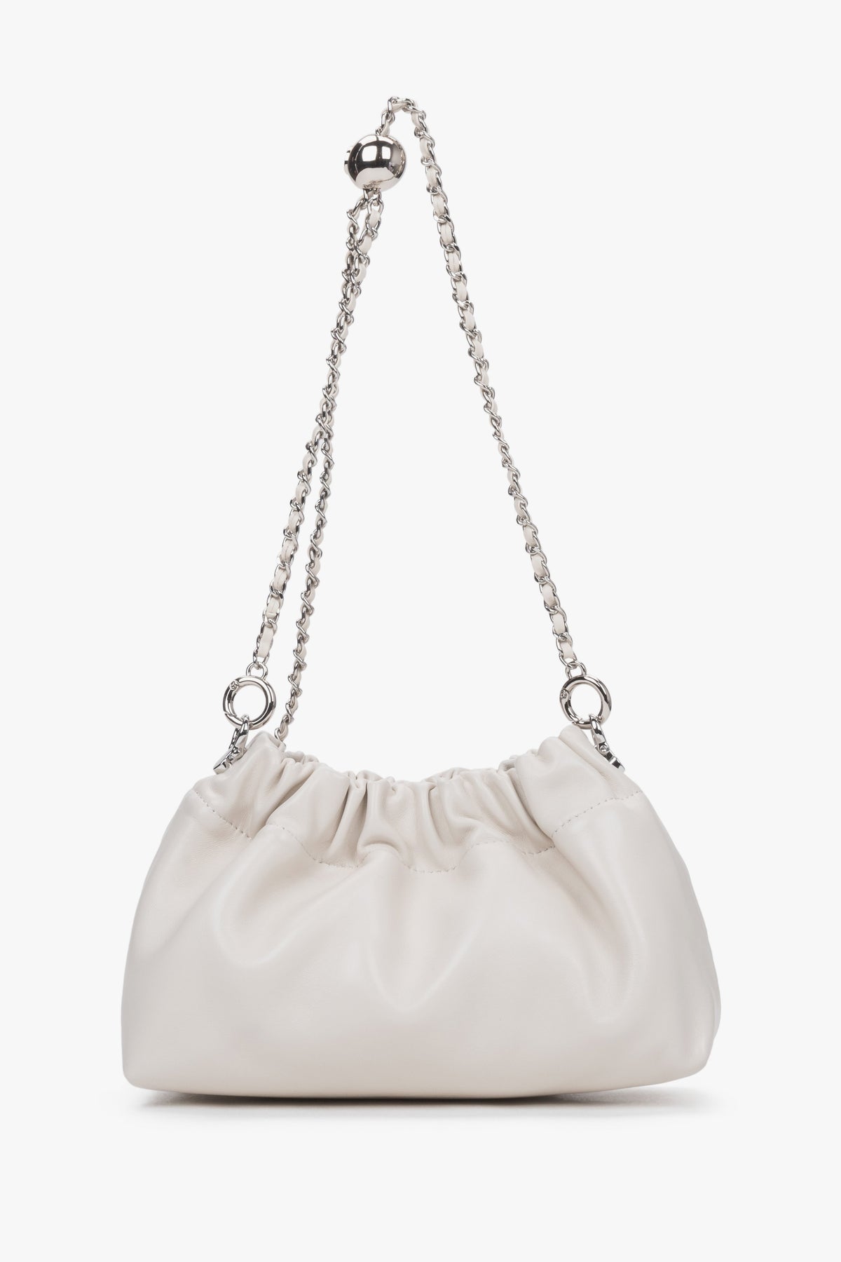 Front view of women's cream beige leather shoulder bag by Estro Selection