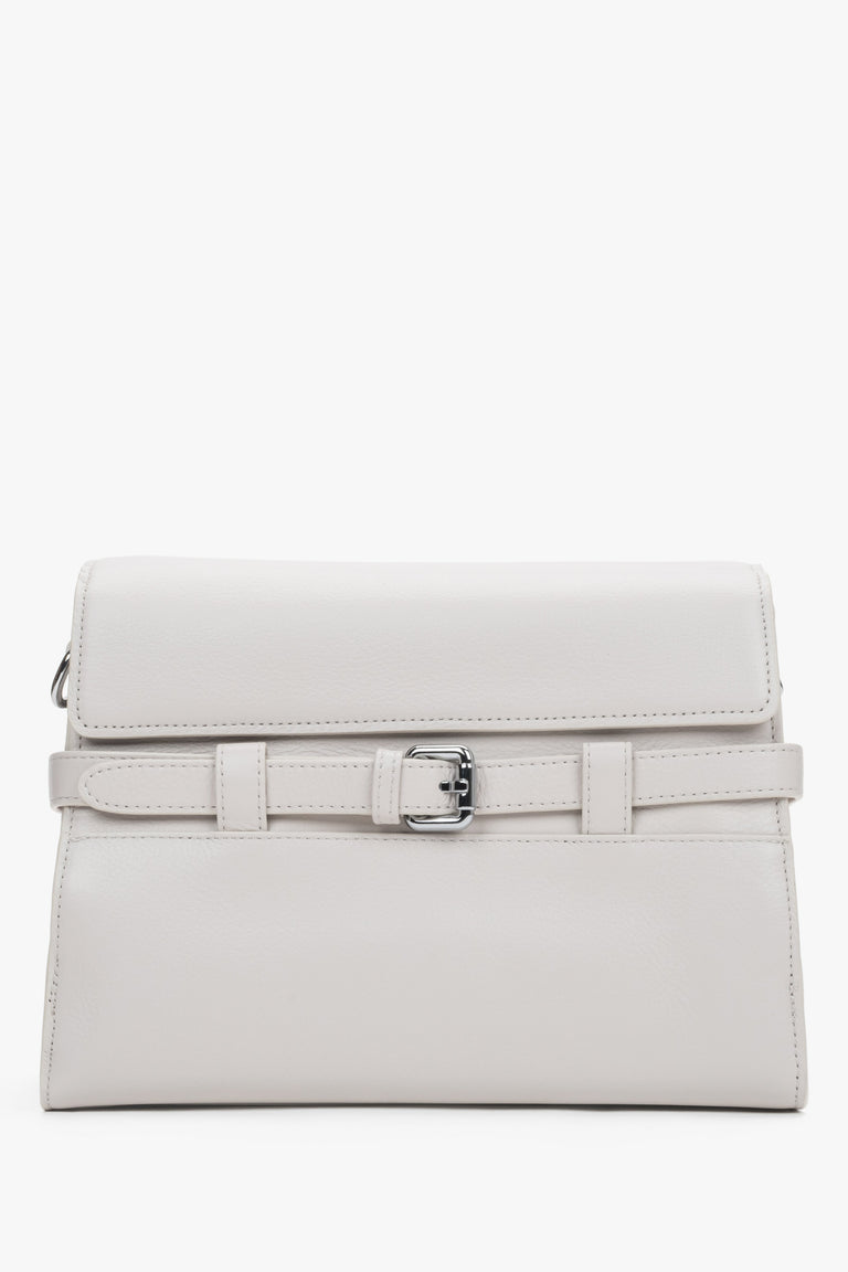Women's cream beige leather shoulder bag with decorative buckle by Estro
