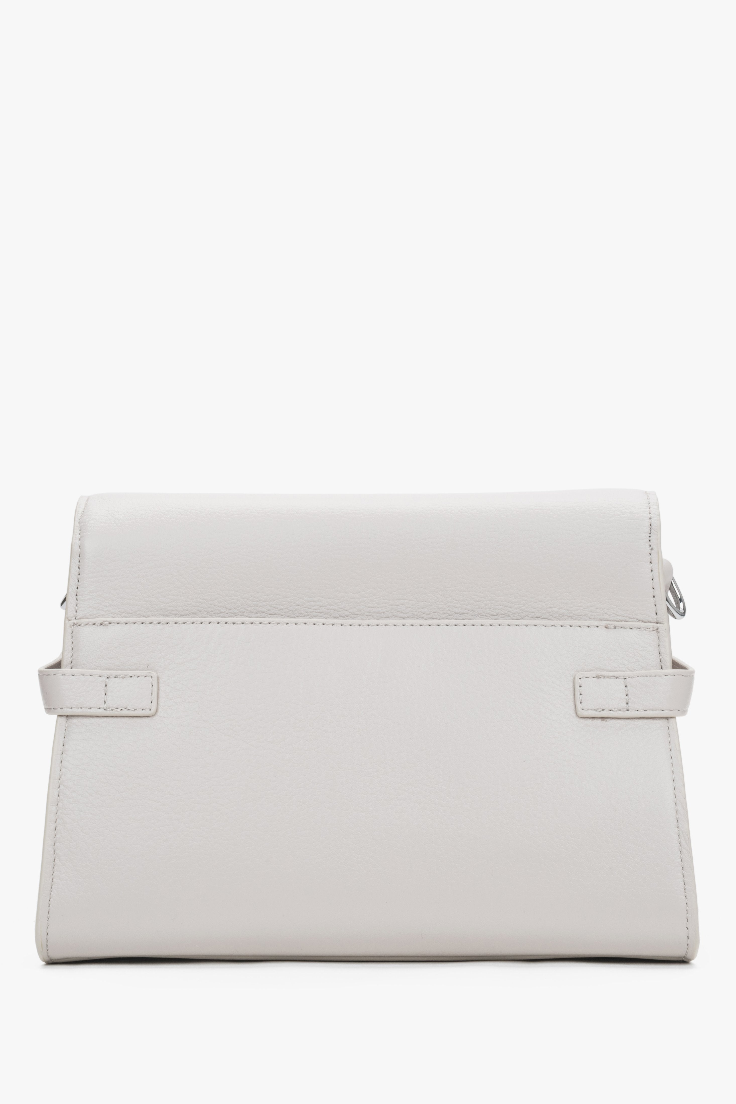 Back view of women's cream beige leather shoulder bag by Estro