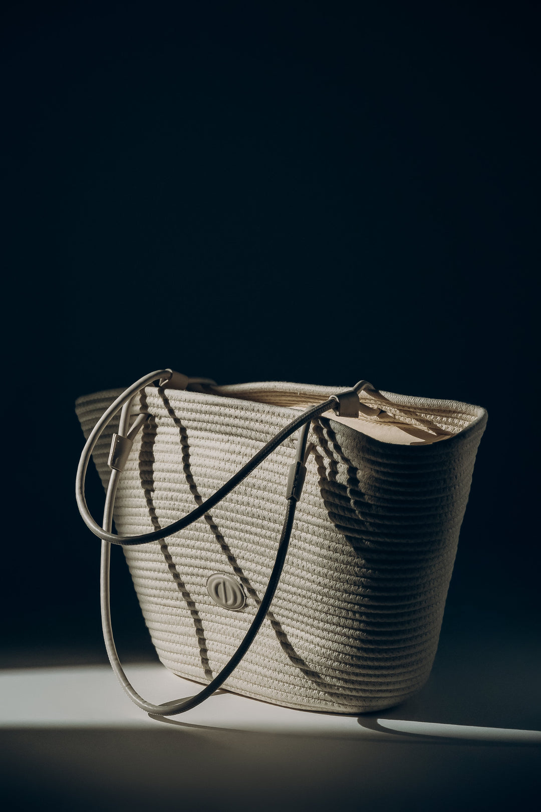 Women's cream beige shopper bag with long handles by Estro