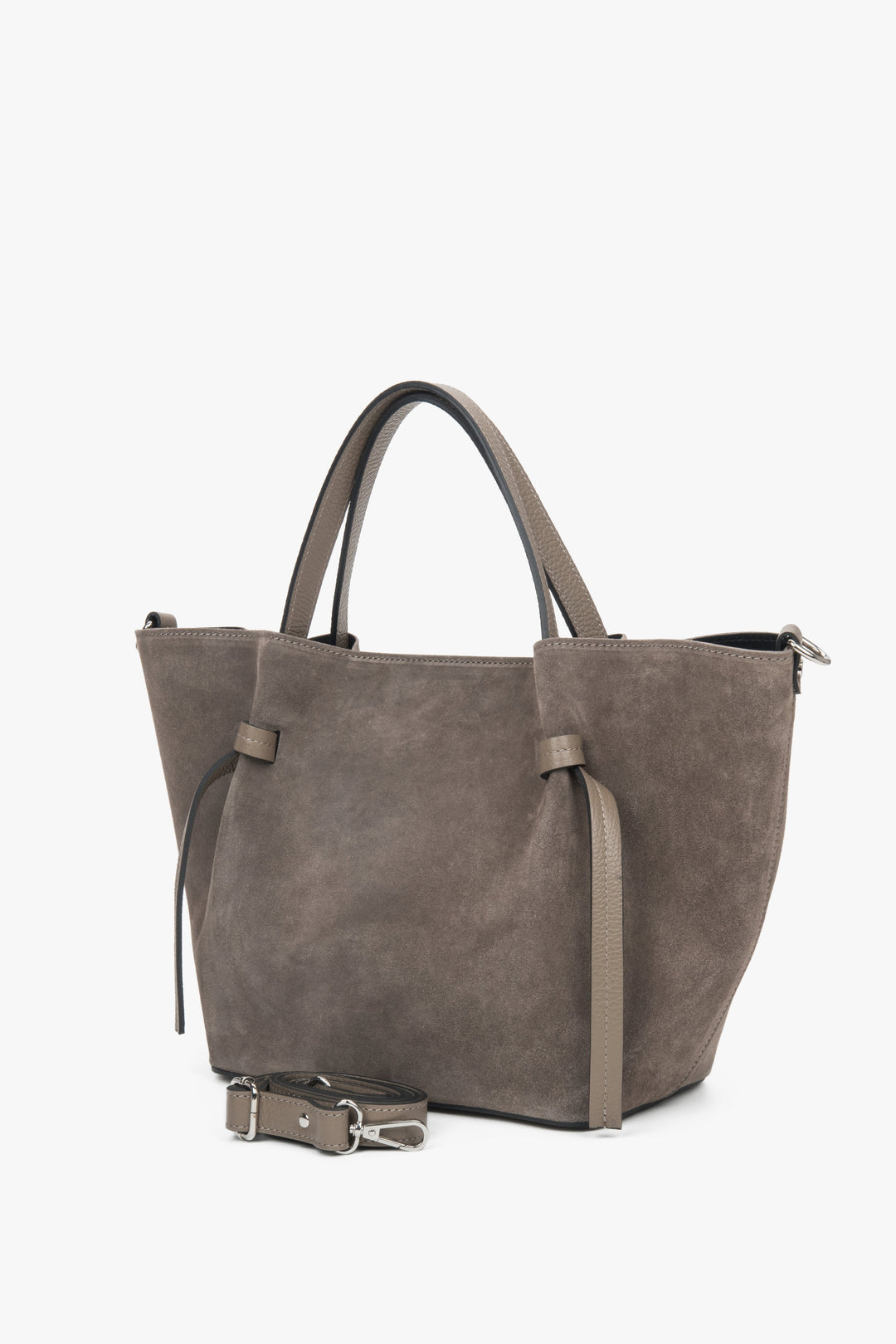 Dark beige boat-shaped shopper bag made of soft, luxurious Italian premium velour from Estro – model ER00118159.