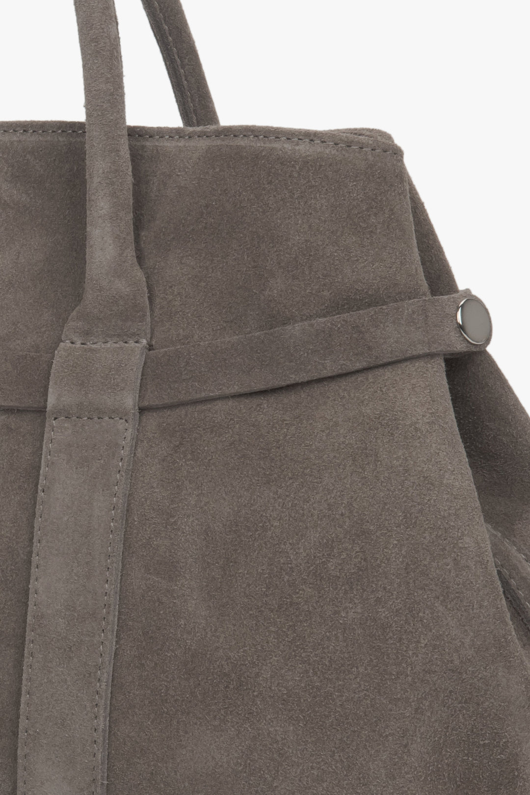 Dark beige women’s tote shoulder bag made of genuine Italian premium velour – details.