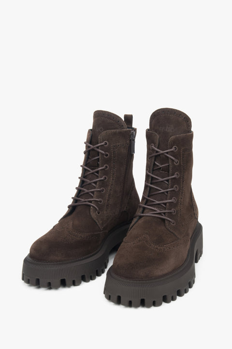 Elegant lace-up ankle boots for women by Estro, made from luxurious genuine Italian velour.