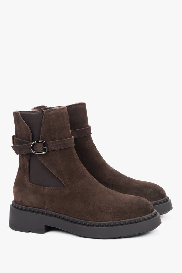 Elegant Estro women's ankle boots with a decorative strap, made of dark brown Italian velour.