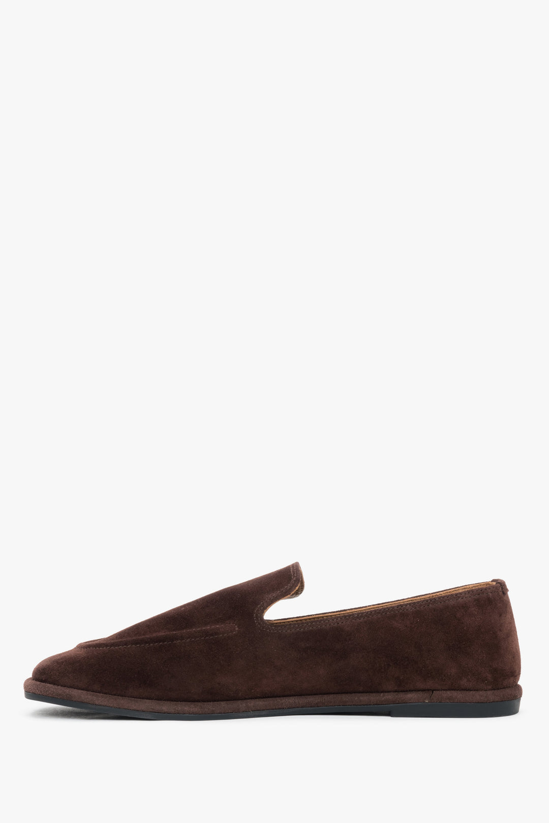 Slip-on barefoot-style shoes showcasing a flexible, ergonomic TPR rubber outsole and carefully finished upper lines.