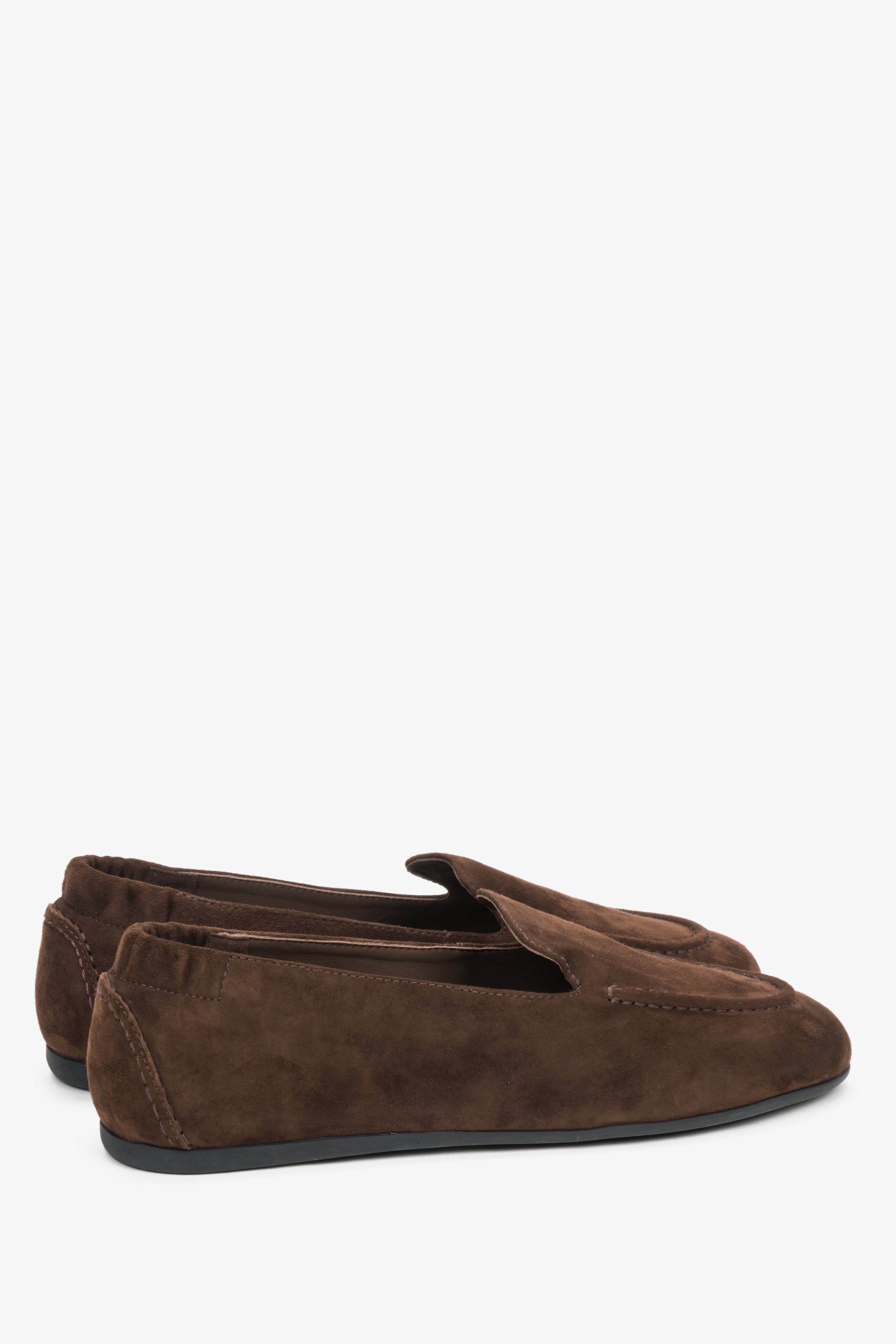 Flexible Estro women's barefoot-style moccasins made of dark brown natural suede.