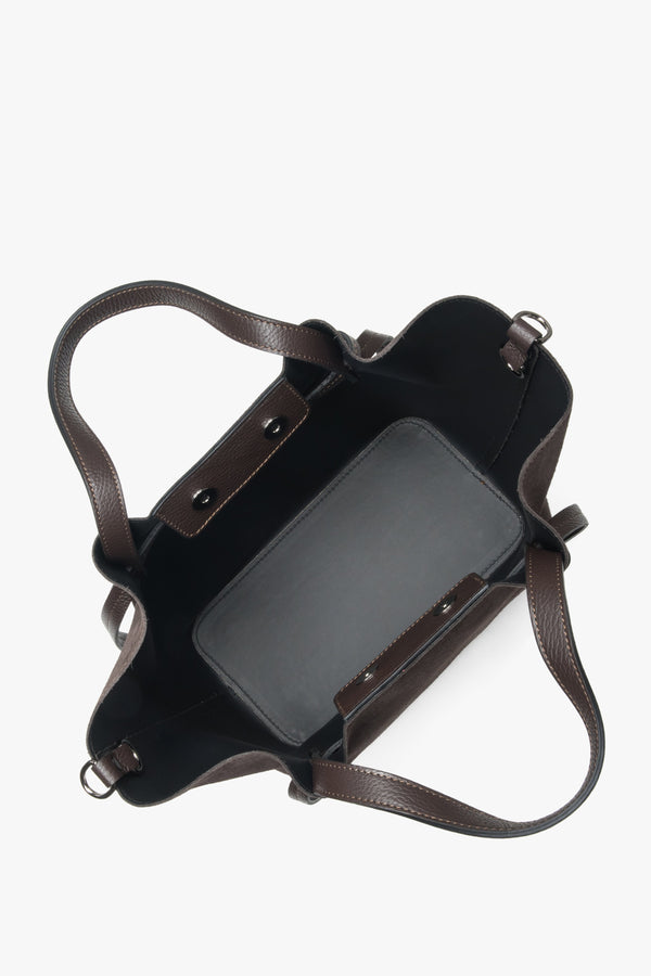 Exclusive dark brown women's bag from Estro, made of natural Italian premium velour, model ER00118158, combining elegance and functionality.