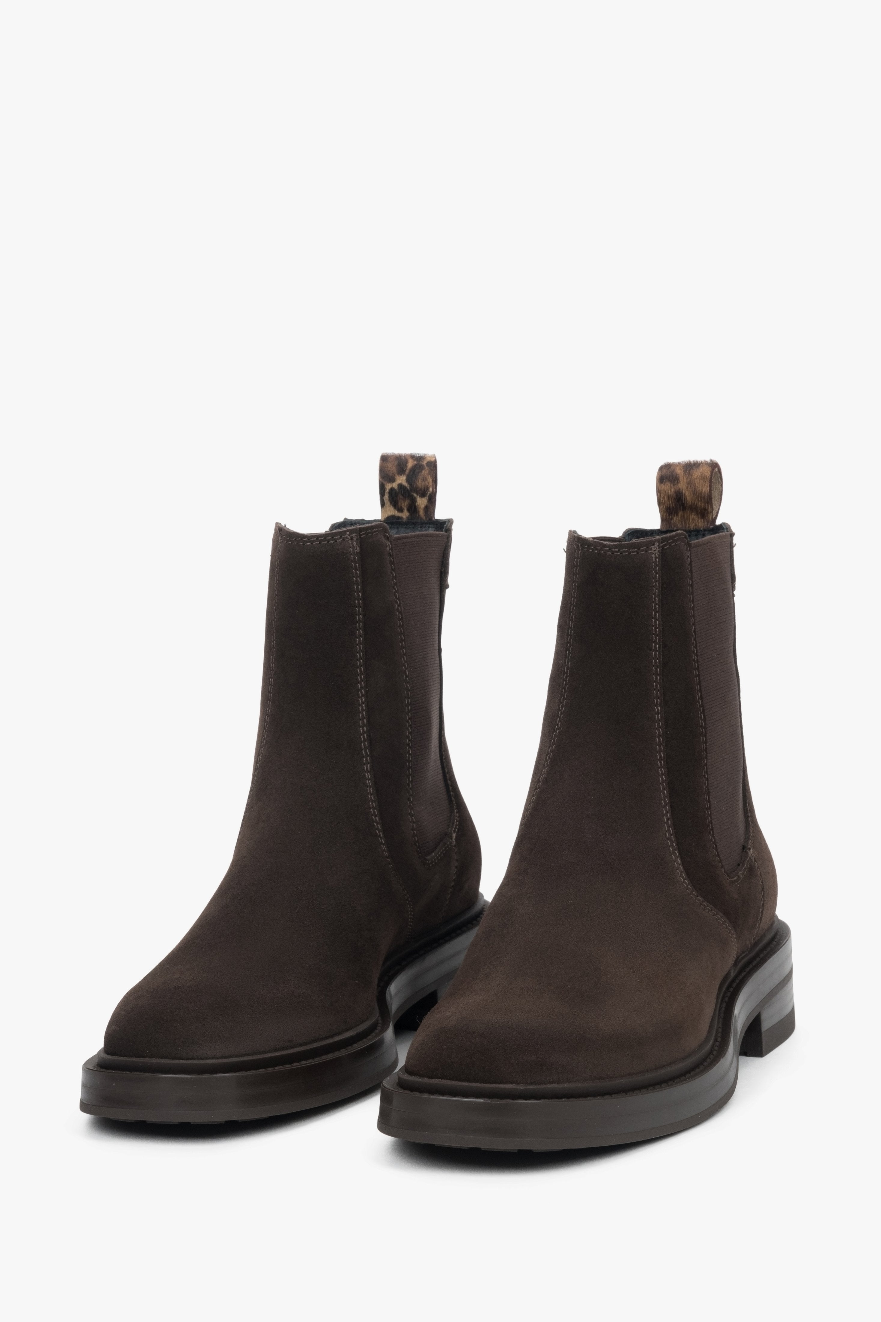 Women's dark brown high-top Chelsea boots made of Premium Italian Genuine Leather Estro.