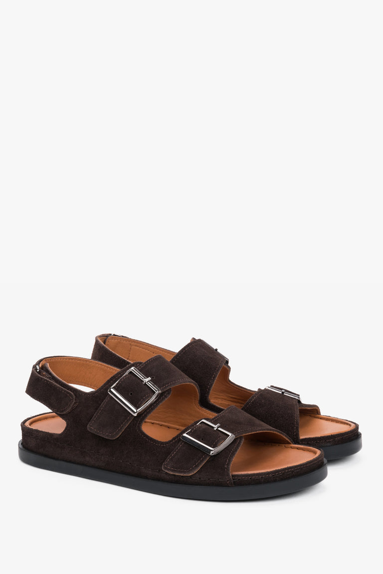 Dark brown women’s comfort velour sandals with adjustable straps.