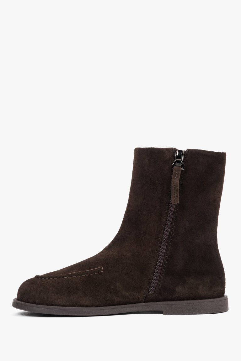 Dark brown women's ankle boots made of high-quality premium natural velour.