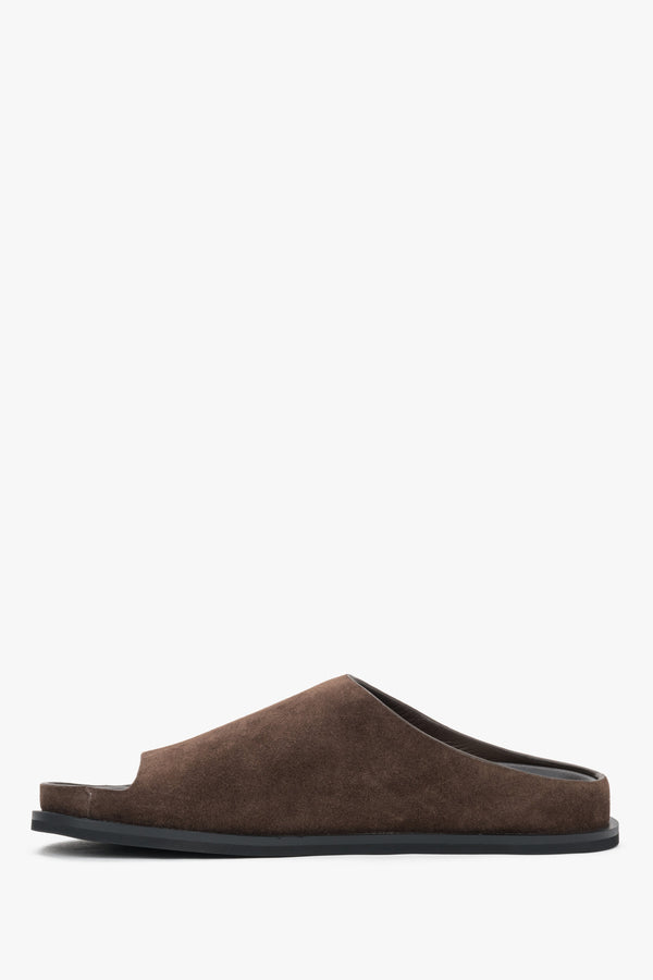 Dark brown women’s velour slide sandals on a flat sole.