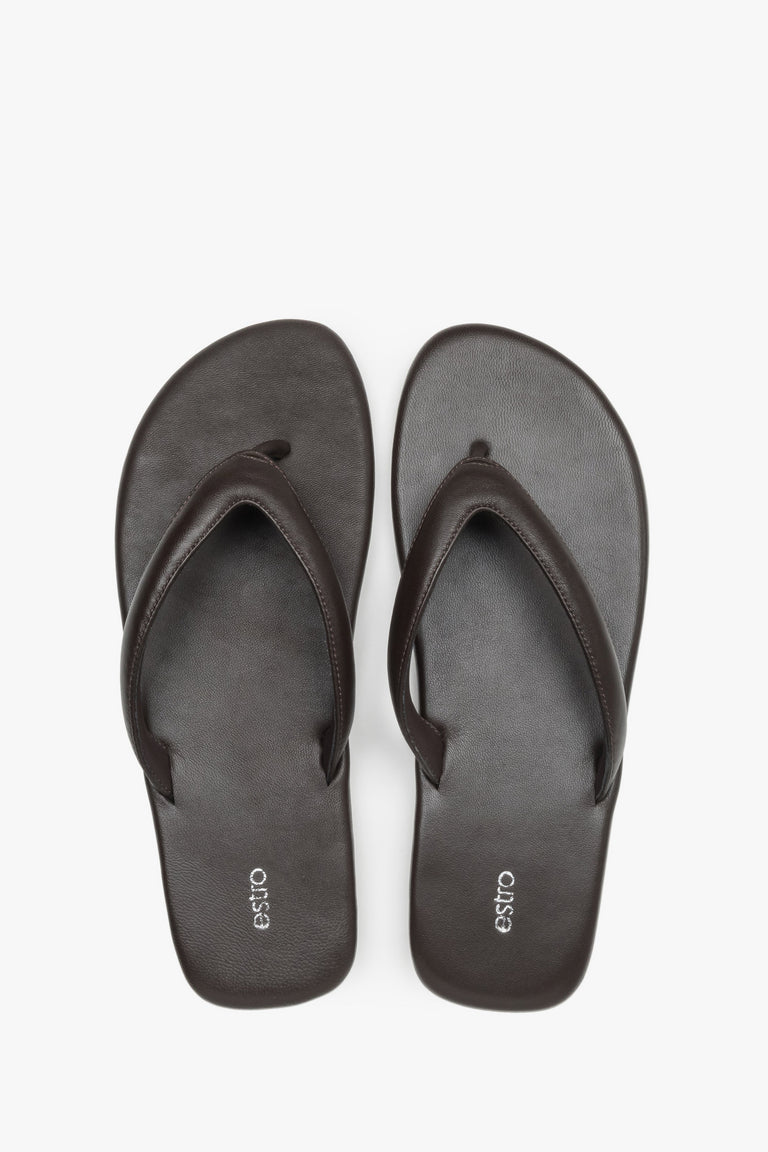 Women’s dark brown flip-flops made from soft genuine leather by Estro – top view.