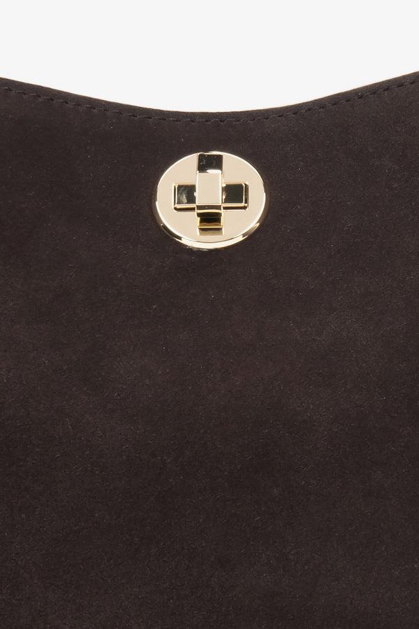 Dark brown women’s velour handbag, hand-held, by Estro.