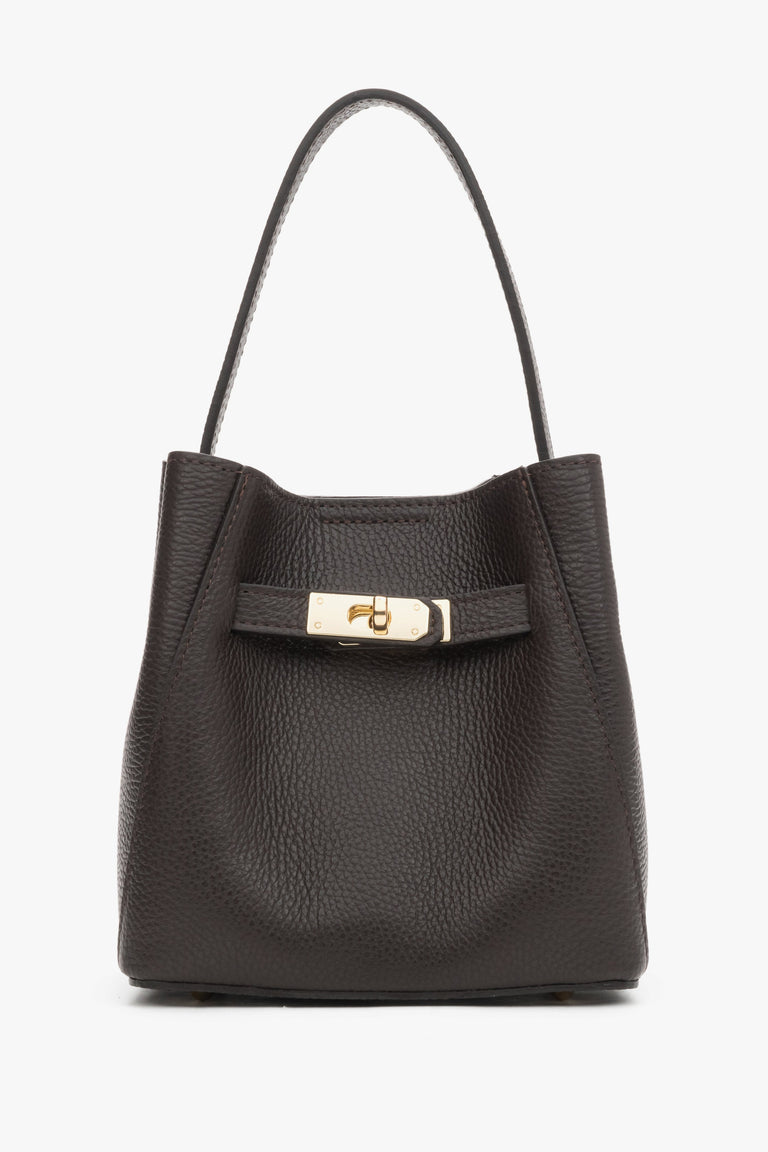 Handy dark brown women’s satchel bag made of premium Italian genuine leather.