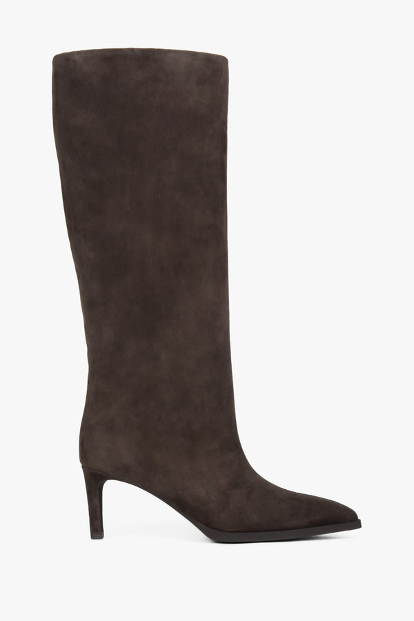 Women’s Dark Brown Heeled Knee-High Boots made of Genuine Velour Estro ER00118477.