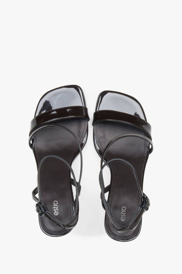 Estro women’s heeled sandals, dark brown, in genuine leather.