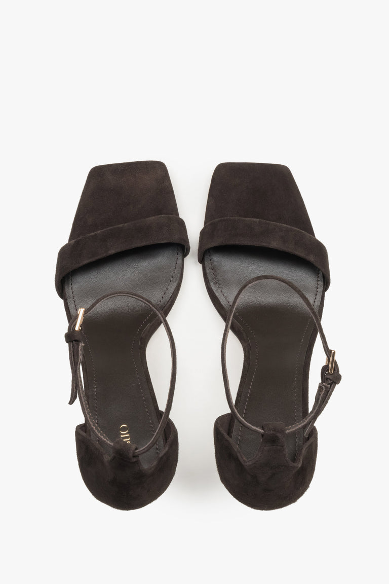 Soft insole made of genuine leather, ensuring hygiene and wearing comfort – top view.