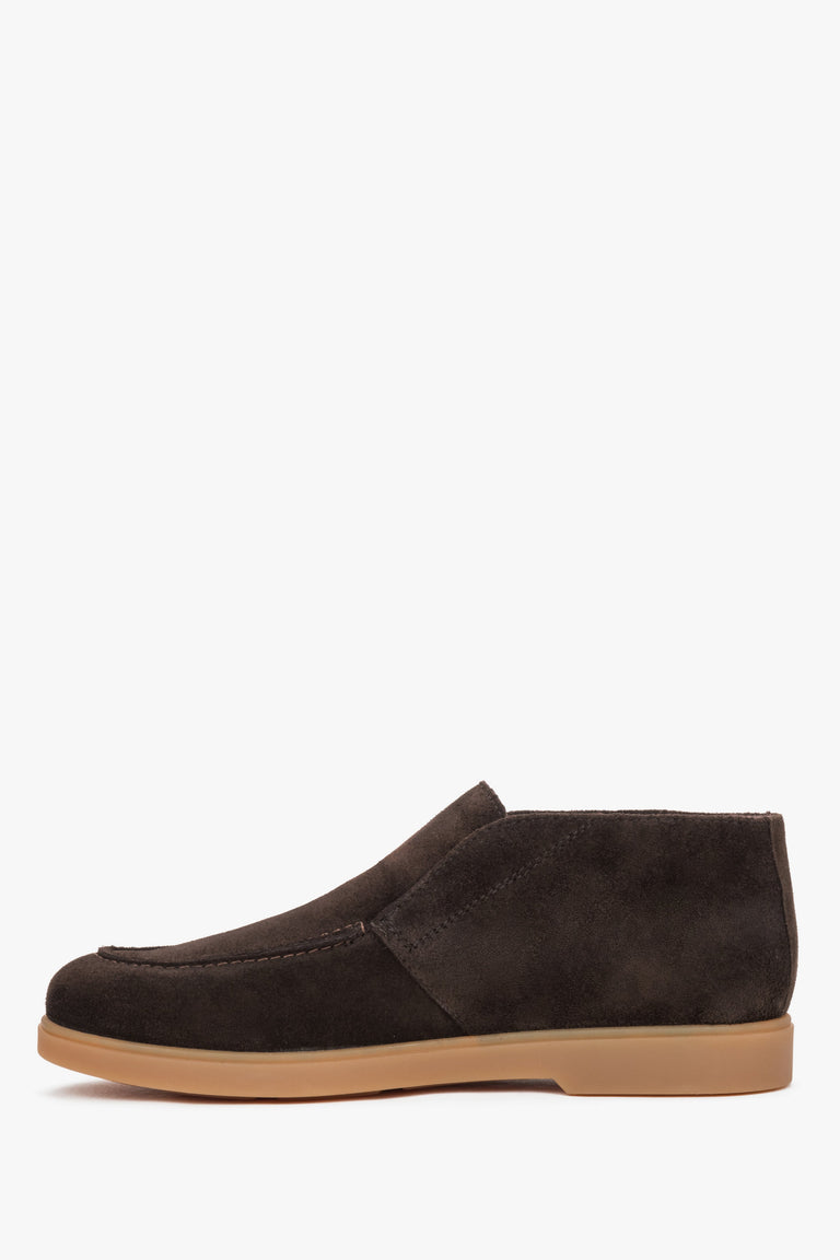 Dark Brown Women's Shoes in High-Quality Italian Premium Velour Leather by Estro.
