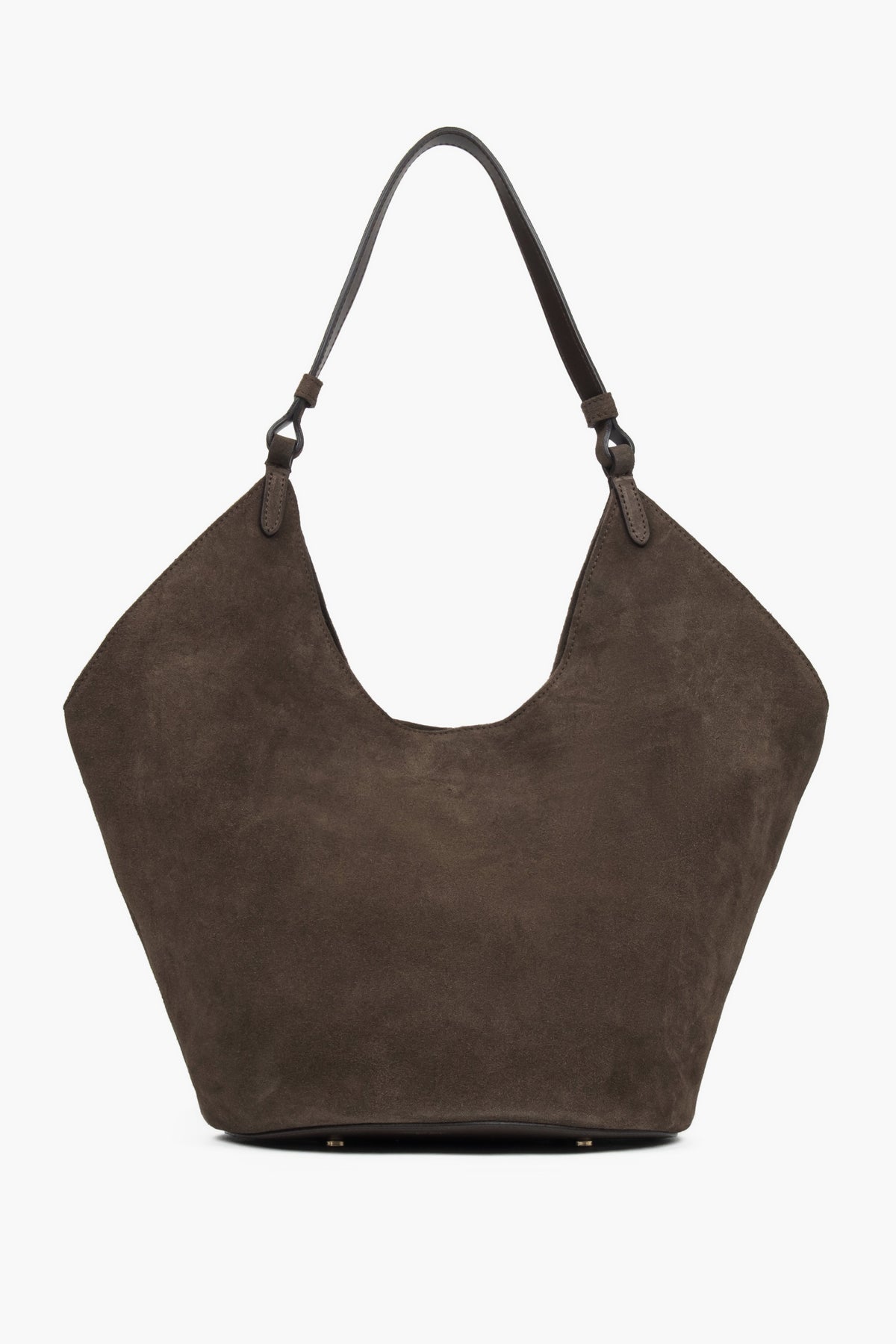 Sleek and spacious, this Estro hobo bag in rich brown velour combines luxury material with practical design, perfect for daily wear.