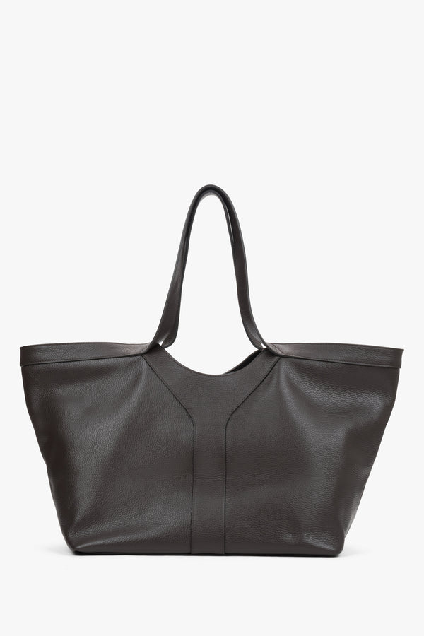 Dark brown women’s shopper bag Estro, made of Italian premium genuine leather.