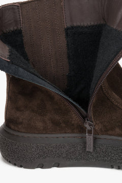Women's dark brown velour ankle boots Estro - close-up of texture and thick sole details.