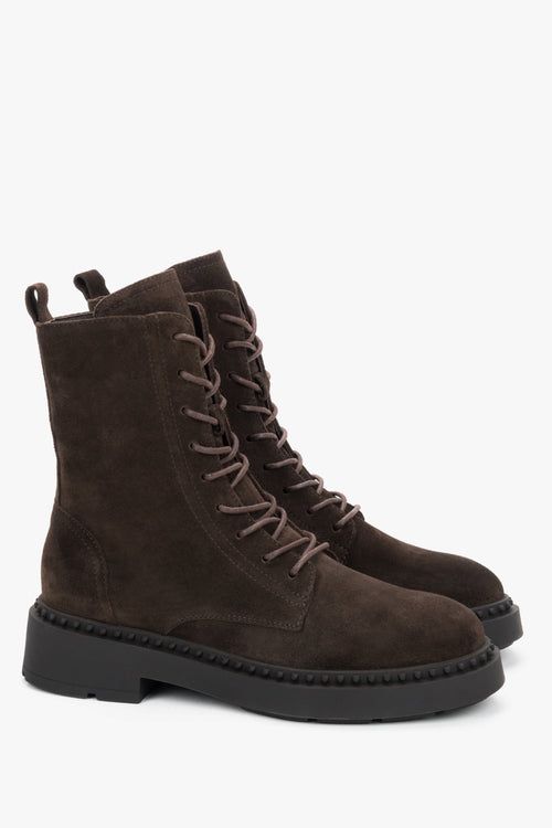 Women's dark brown ankle boots with a chunky platform sole in Italian velour by Estro.