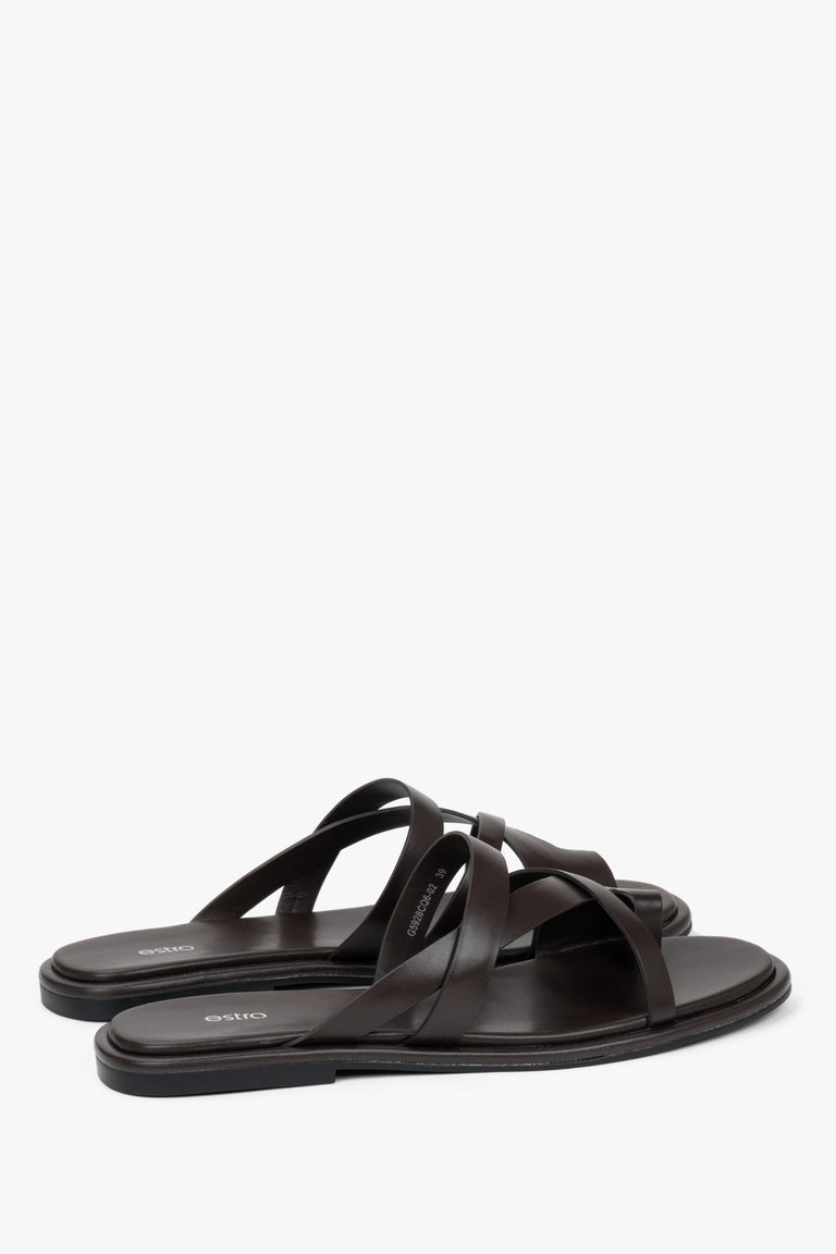 Estro dark brown summer slide sandals featuring a premium chevro leather insole.