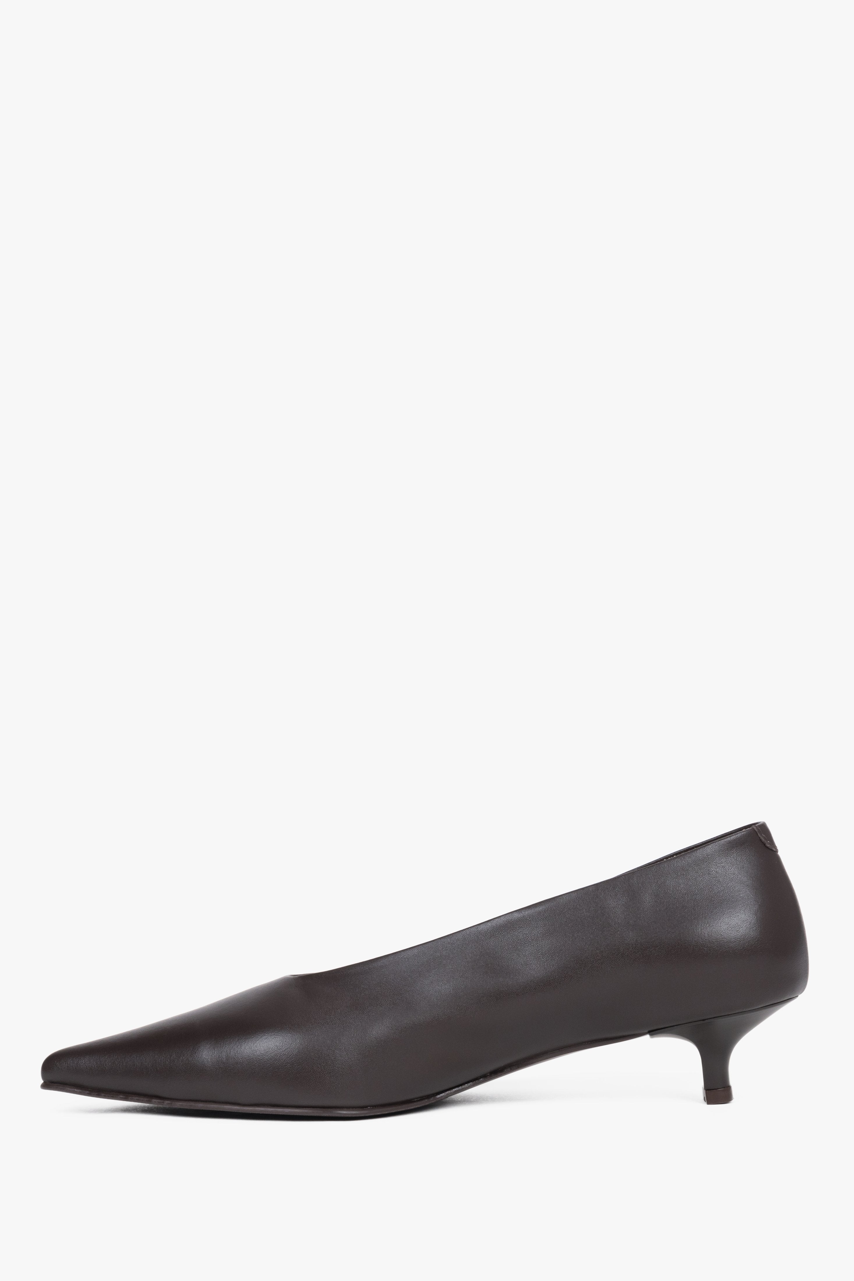 Women’s dark brown slip on heels with V-cut upper and pointed toe.