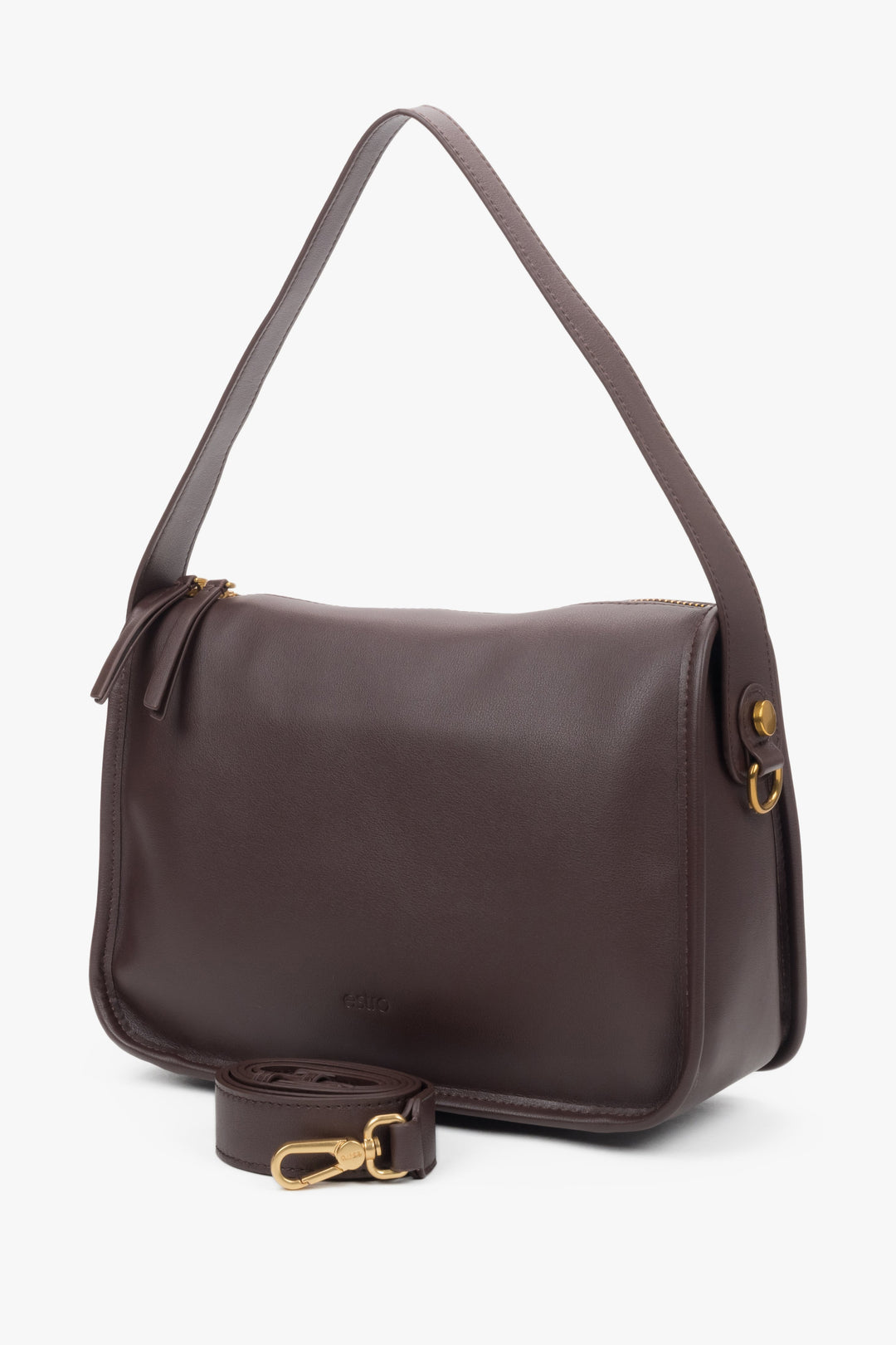 Dark brown women’s leather handbag with a wide strap by Estro.