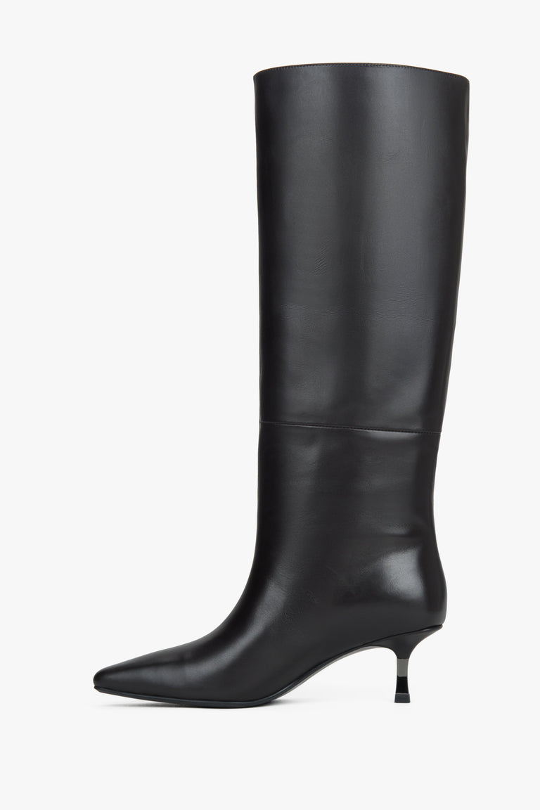Women’s dark brown knee-high boots with an elastic shaft on a low funnel heel Estro.