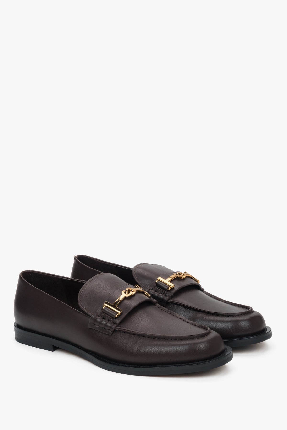 Women’s dark brown genuine leather loafers with a decorative buckle Estro.
