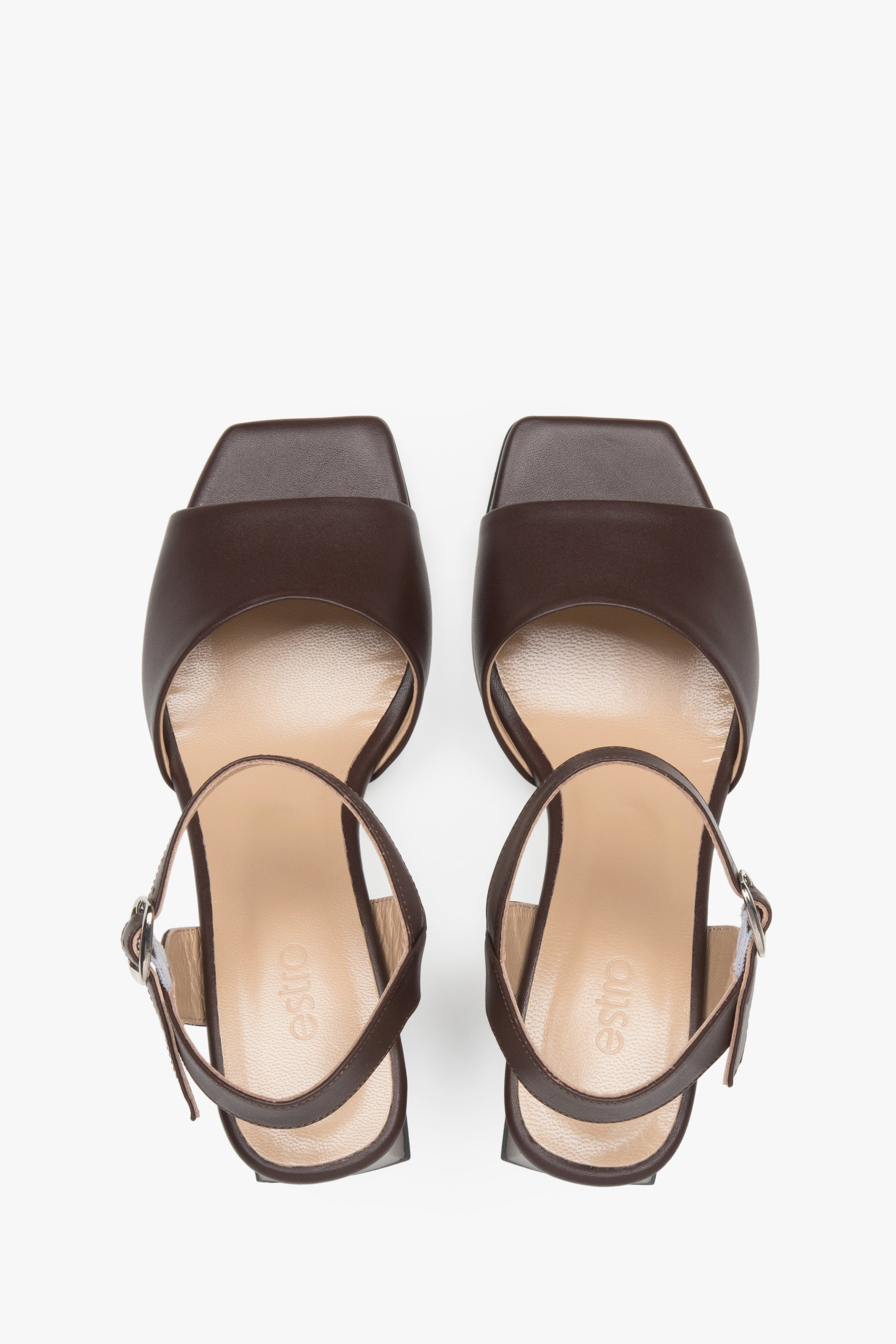 Women’s dark brown Estro leather block-heel sandals with an adjustable buckle.