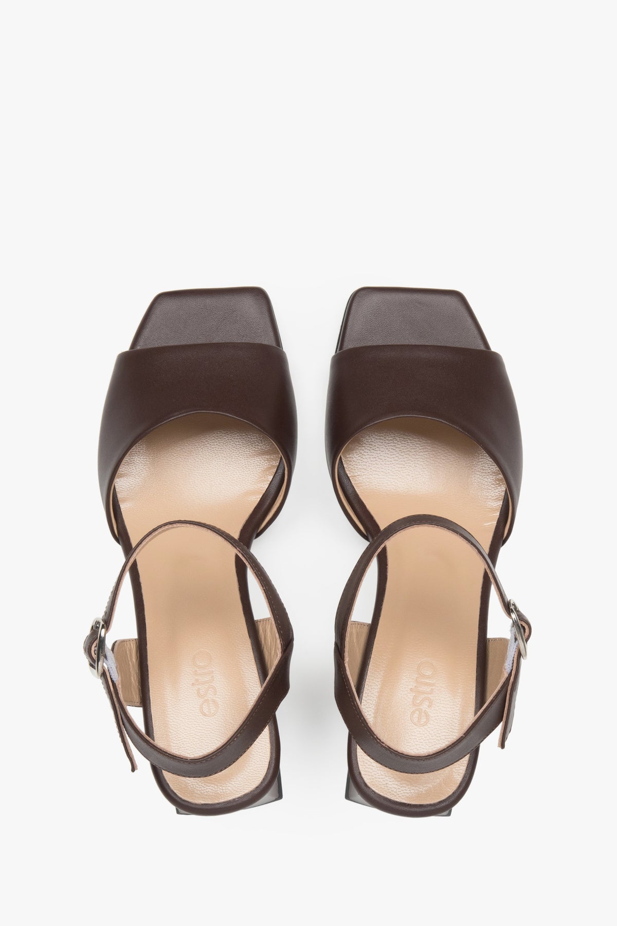 Women’s dark brown Estro leather block-heel sandals with an adjustable buckle.