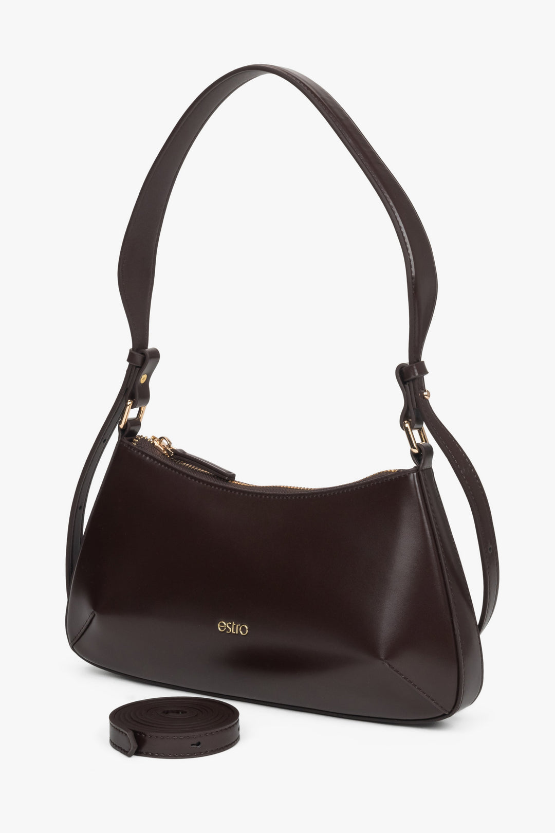 Dark brown women’s leather shoulder bag by Estro.