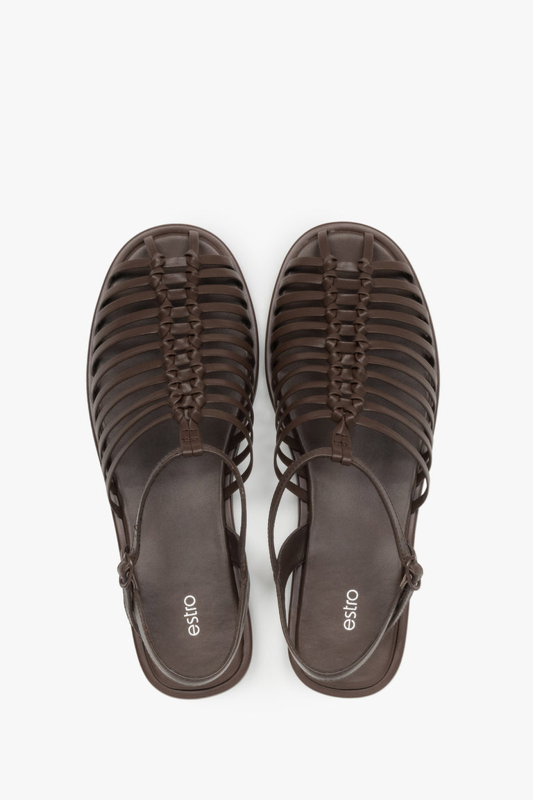 Women's minimalist fisherman-style sandals in rich brown leather, Estro.