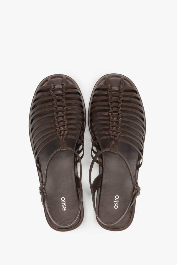 Women's minimalist fisherman-style sandals in rich brown leather, Estro.