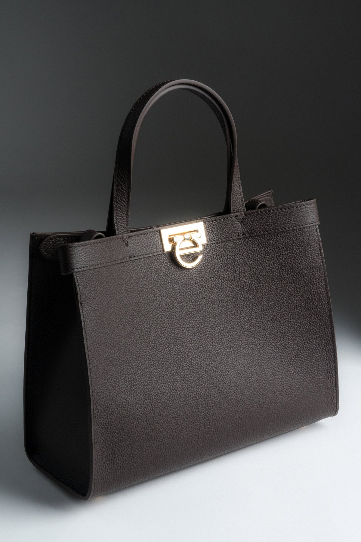 Women’s Dark Brown Leather Tote Bag with Gold Hardware Estro ER00118897.