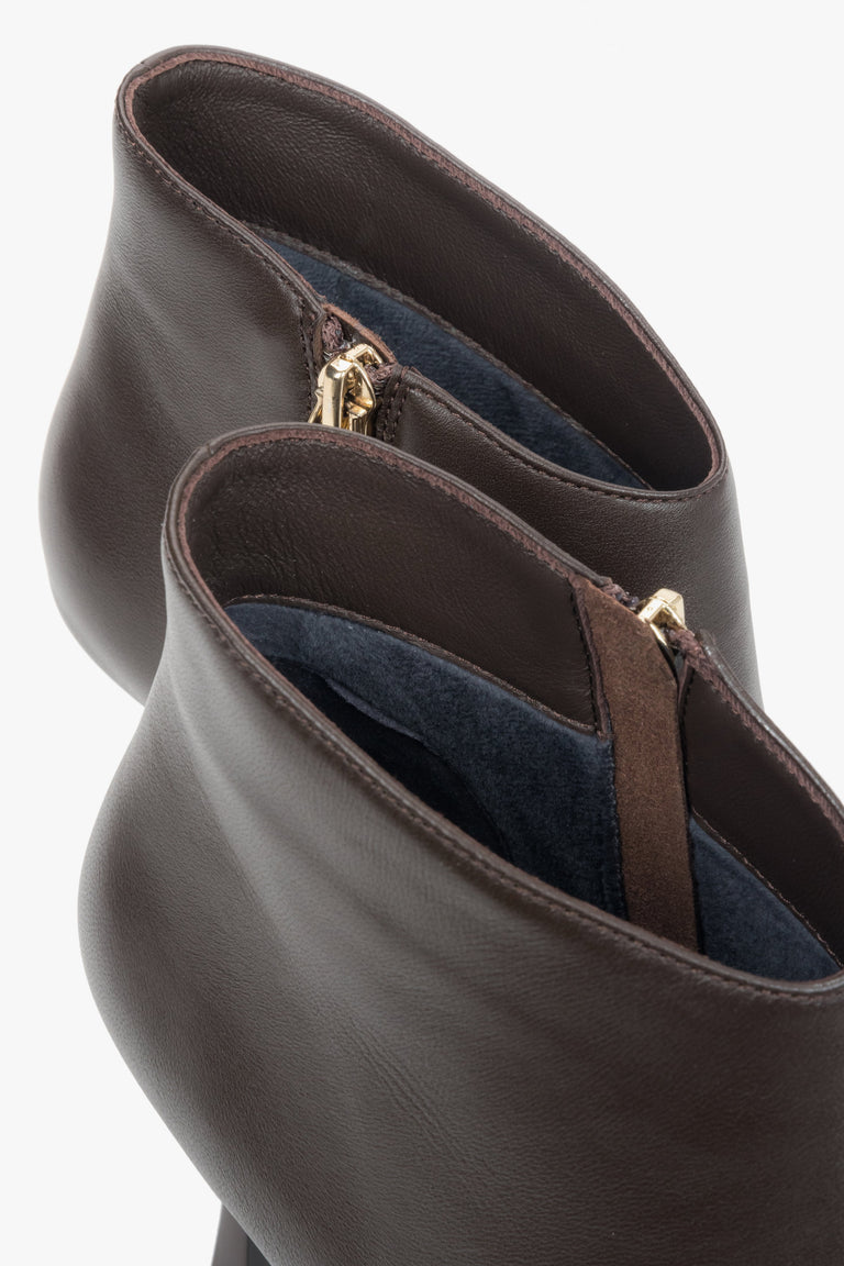 Women’s low dark brown high-heeled ankle boots in genuine leather with a pointed toe Estro.