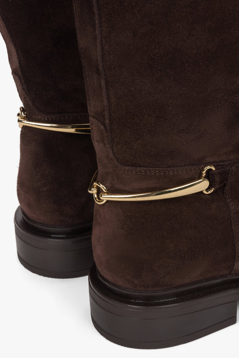 Lightweight TR sole offers durability and excellent traction, perfect for everyday wear in colder seasons.