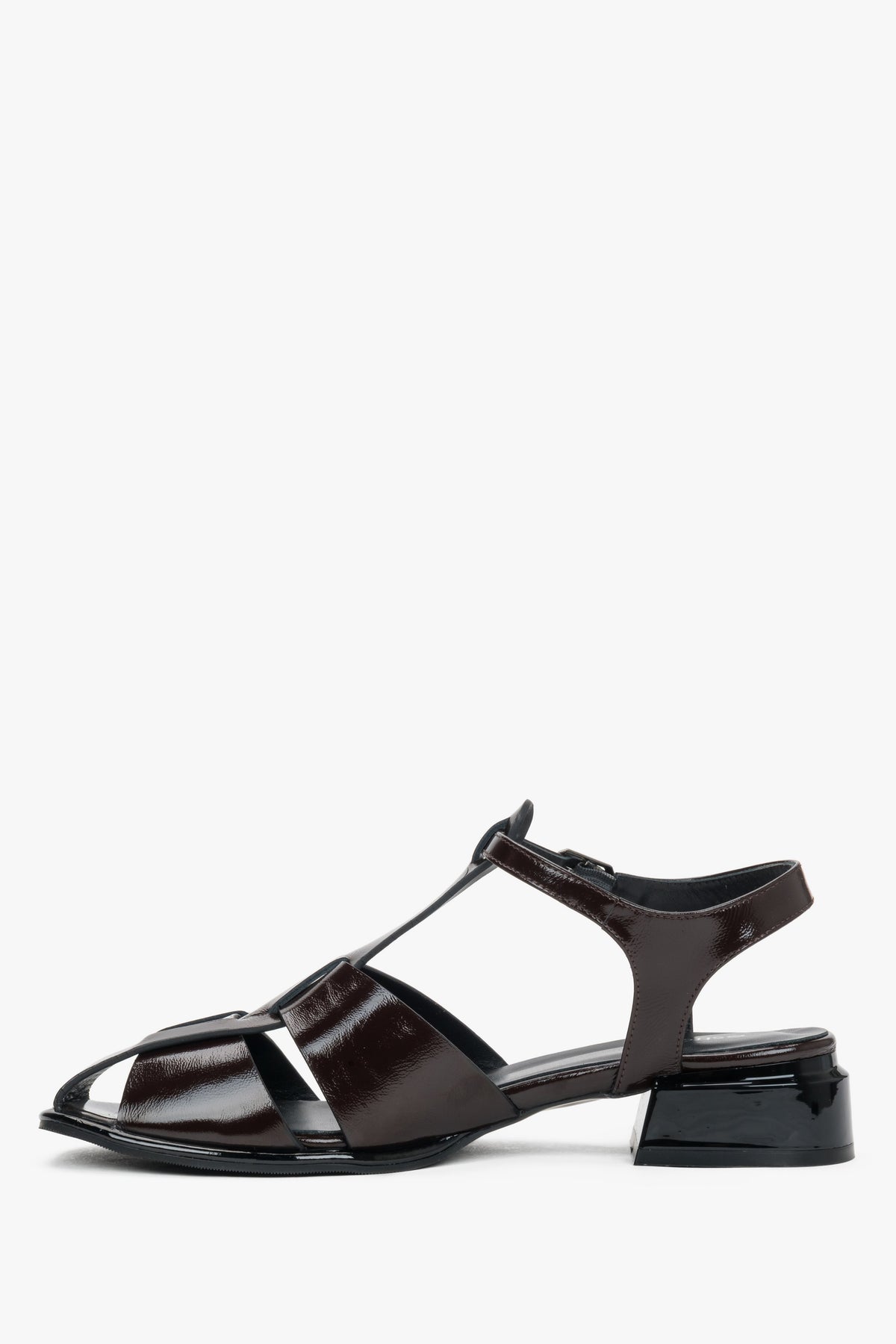 Women's dark brown low block heel sandals made of genuine patent leather Estro.