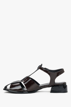 Women's dark brown low block heel sandals made of genuine patent leather Estro.