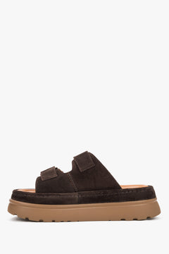 Women’s dark brown platform slide sandals made of genuine velour by Estro – side view.