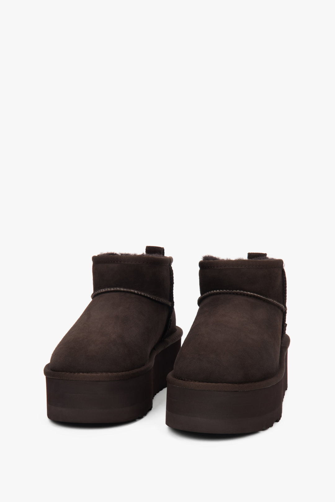 Women’s dark brown snow boots with a thick sole, made of genuine velour with fur lining — Estro.