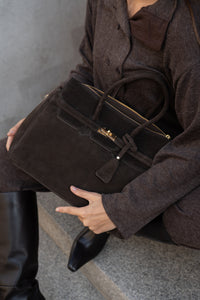 Women's Dark Brown Satchel Handbag made of Premium Italian Velour Estro ER00117942.