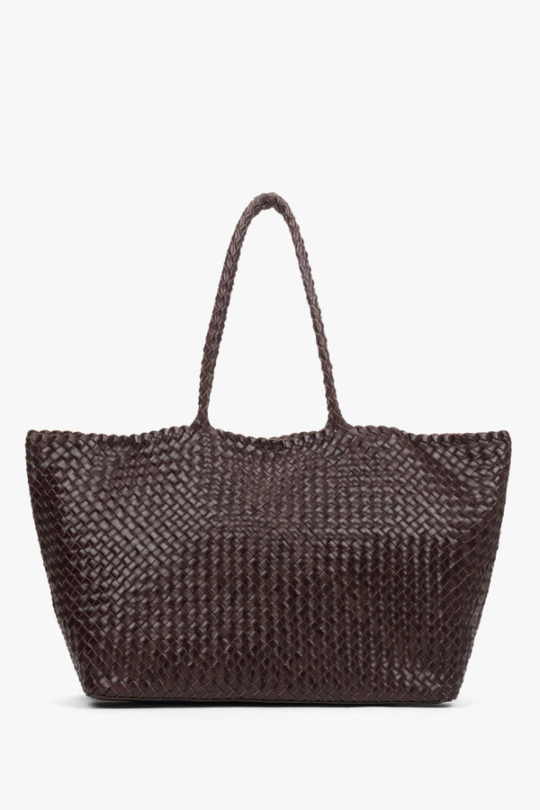 Dark brown women’s shopper bag in woven genuine leather with velour and textile.