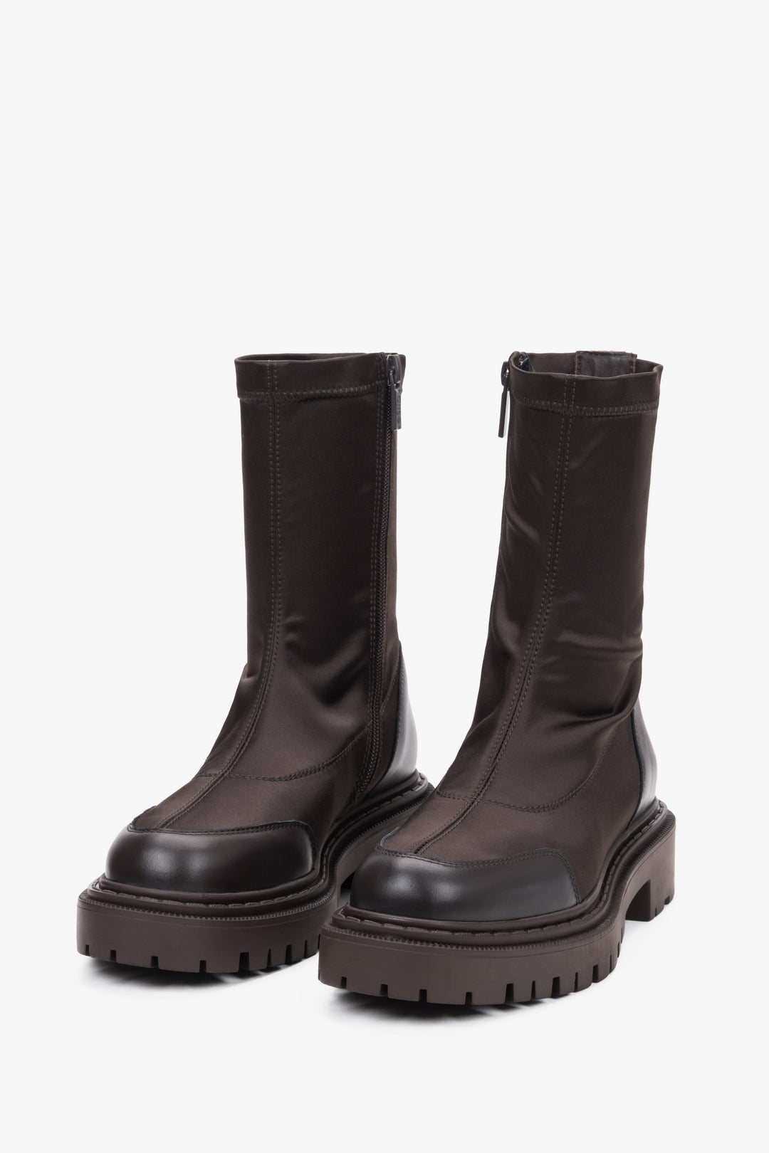 Elegant dark brown Estro women's ankle boots with an elastic upper.