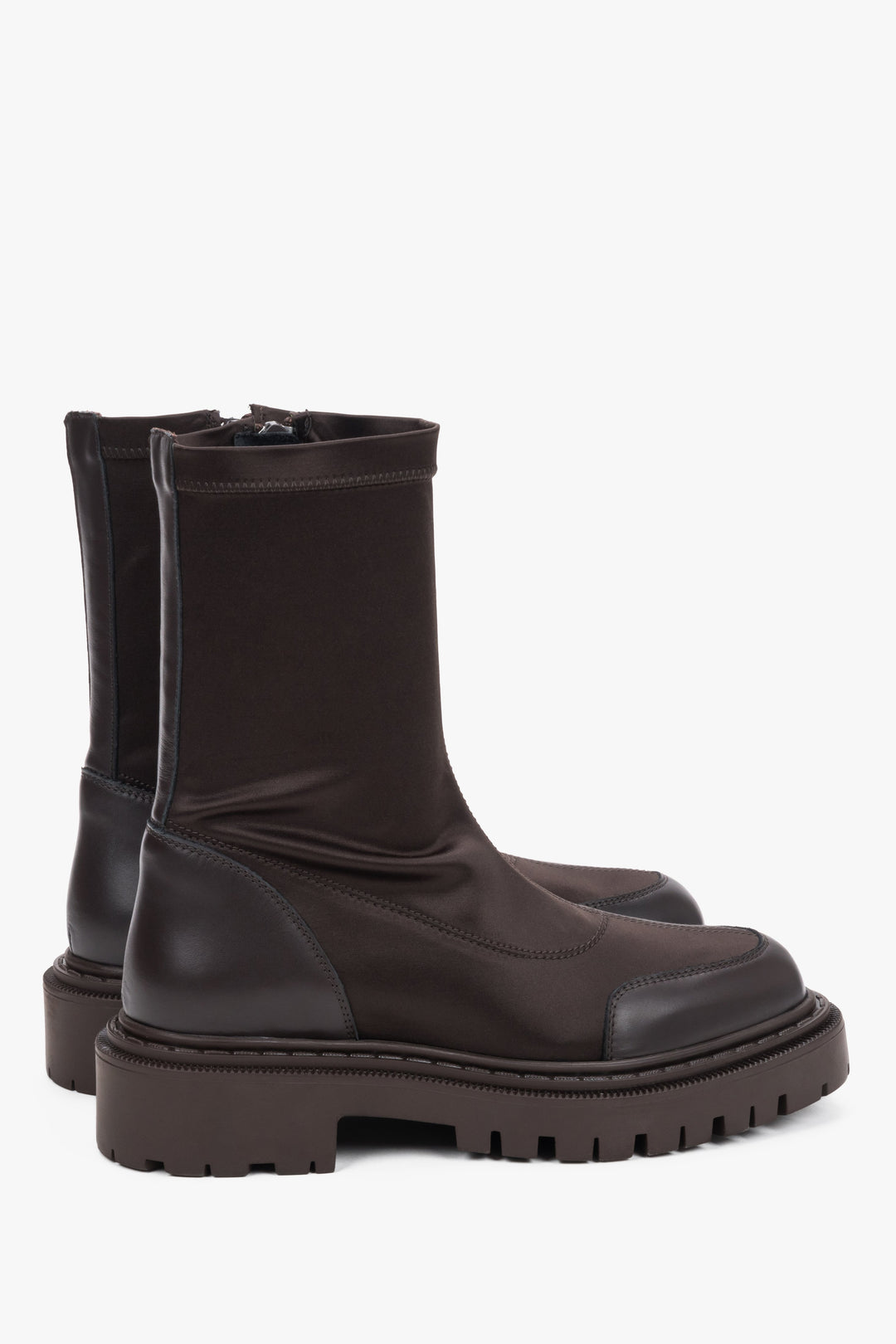Dark brown women's boots with an elastic, form-fitting upper by Estro.