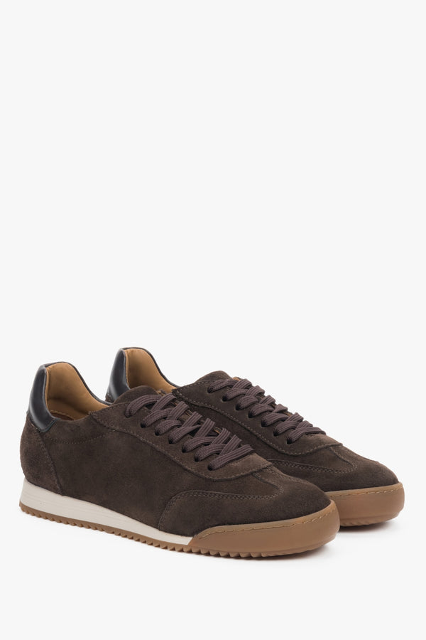 Dark brown women’s sneakers in premium Italian natural velour with a flexible sole.