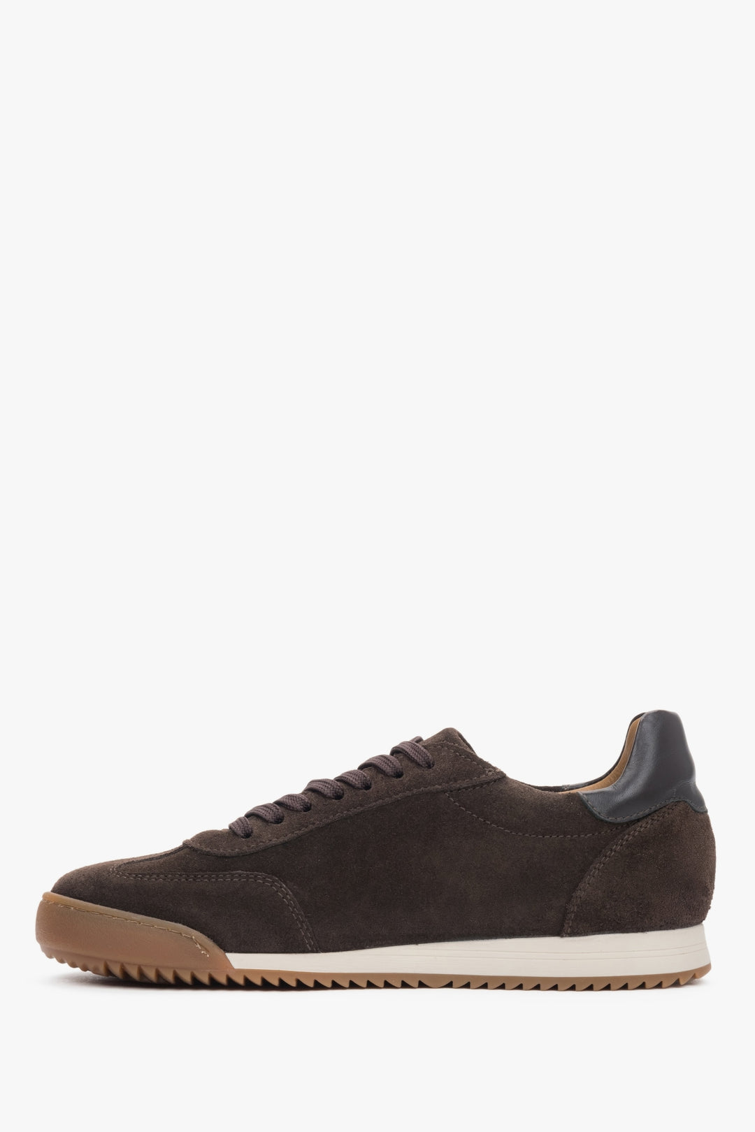 Estro dark brown women’s sneakers in premium Italian natural velour with a flexible sole.