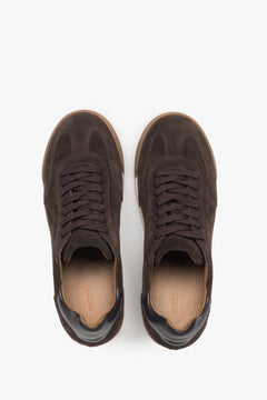 Estro women’s sneakers, dark brown, in premium Italian natural velour with a flexible sole.